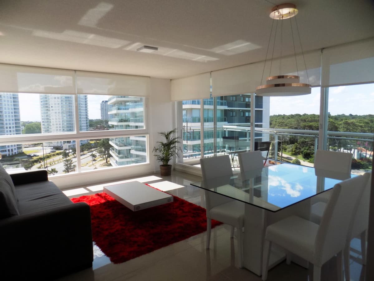Apartamento ID.643 - VENTA EN PUNTA DEL ESTE I AMPLIO APARTAMENTO UN DORMITORIO