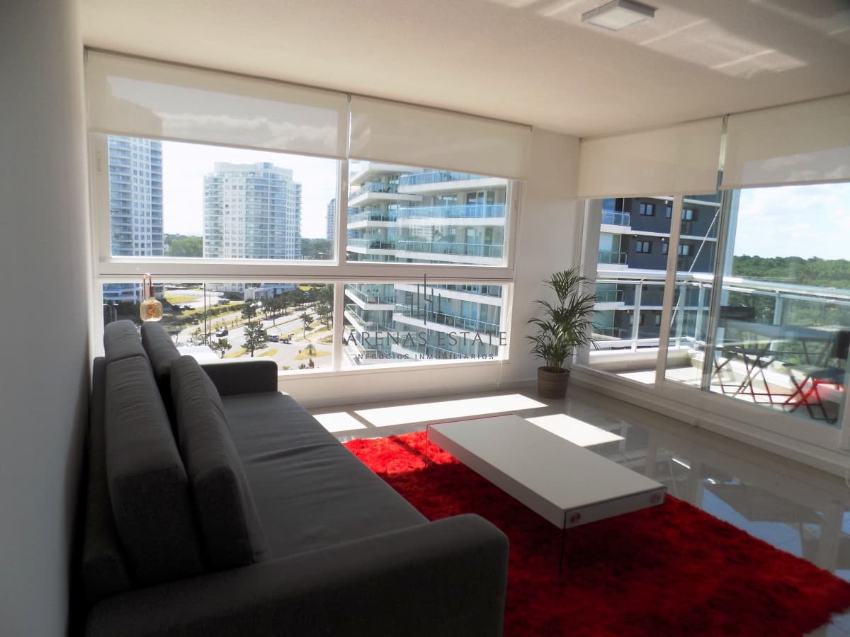 Apartamento ID.643 - VENTA EN PUNTA DEL ESTE I AMPLIO APARTAMENTO UN DORMITORIO