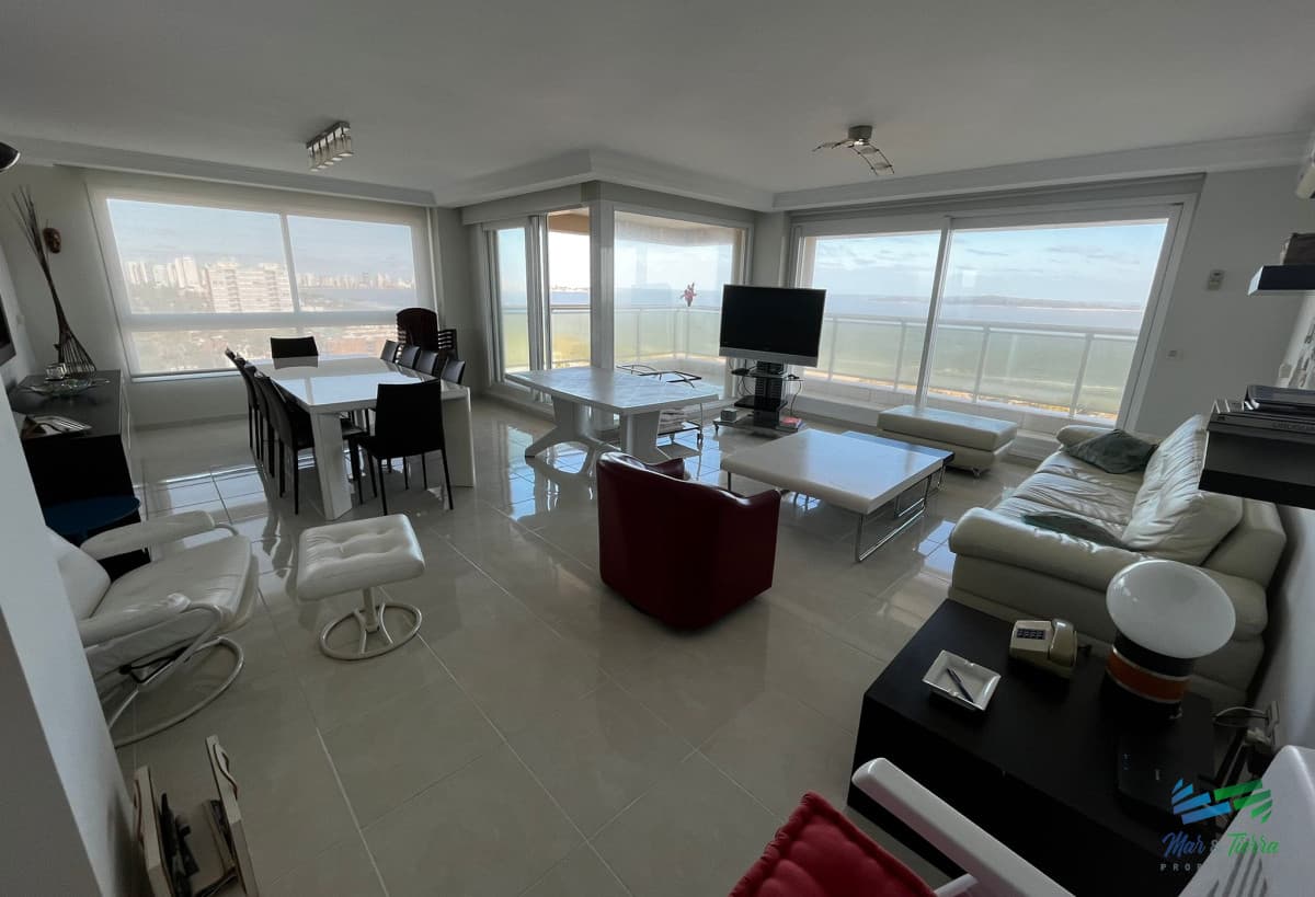 Apartamento en Mansa, 3 dormitorios *