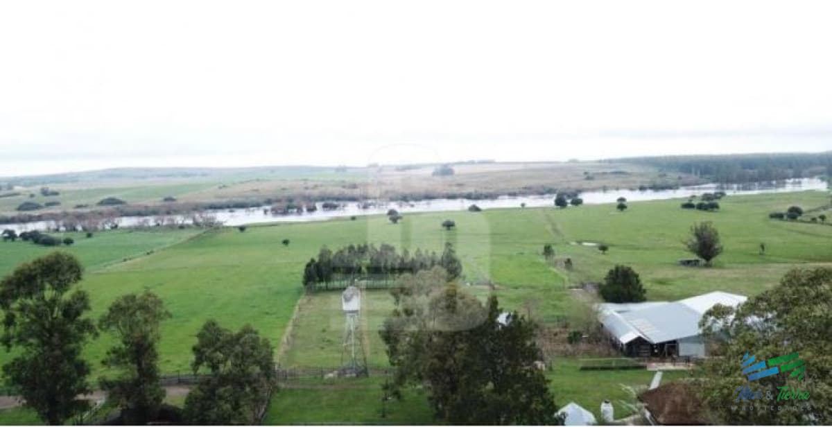 108 Has en venta a portera cerrada, Única por ubicación y mejoras, establecimiento completo !