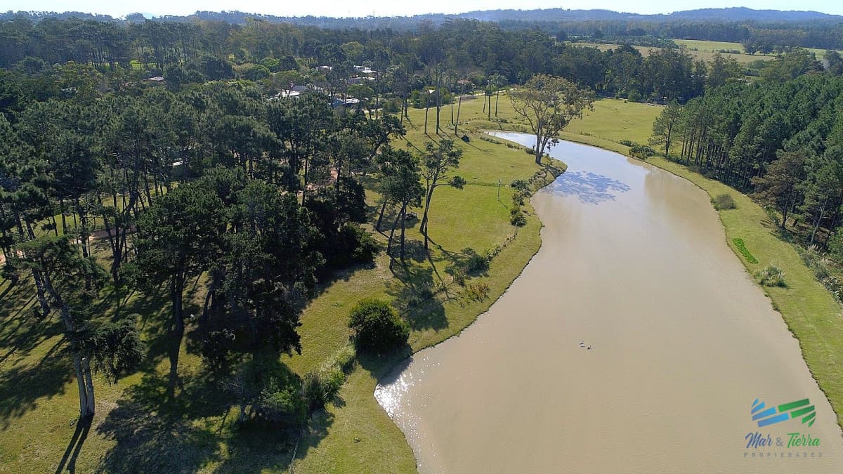 Venta de terreno zona playa mansa
