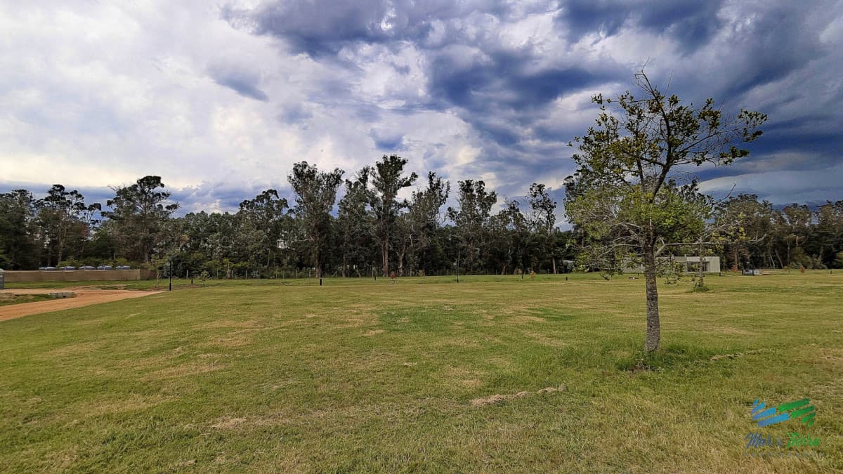 En venta terreno en Barrio Privado La Jacinta, zona Piedras del Chileno, Punta del Este. FINANCIA!!!