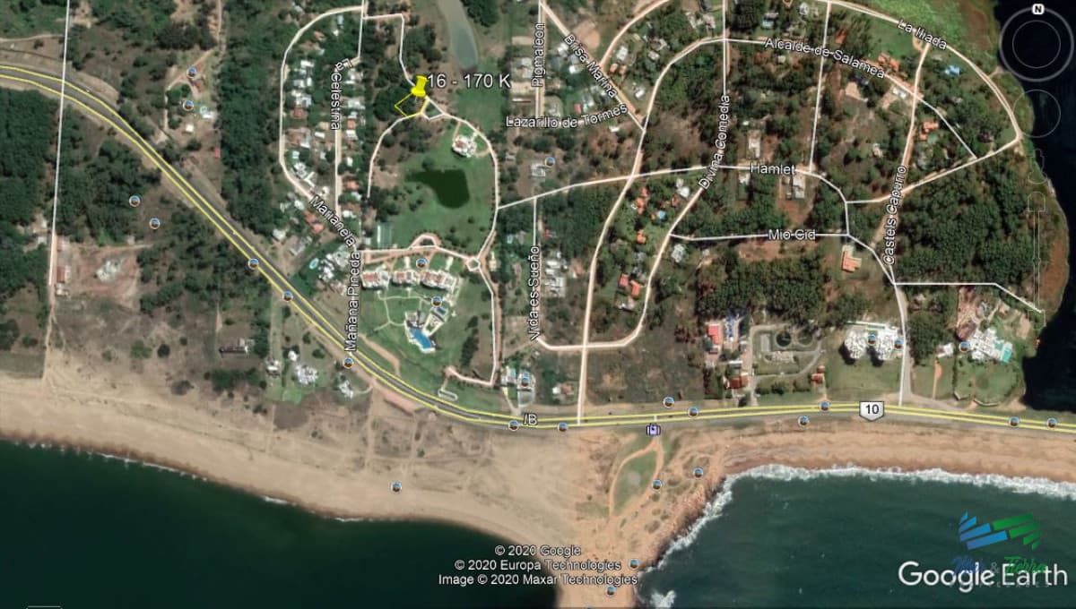 Venta de terreno de 944 m2 en playa Mansa parada 40 Punta del Este