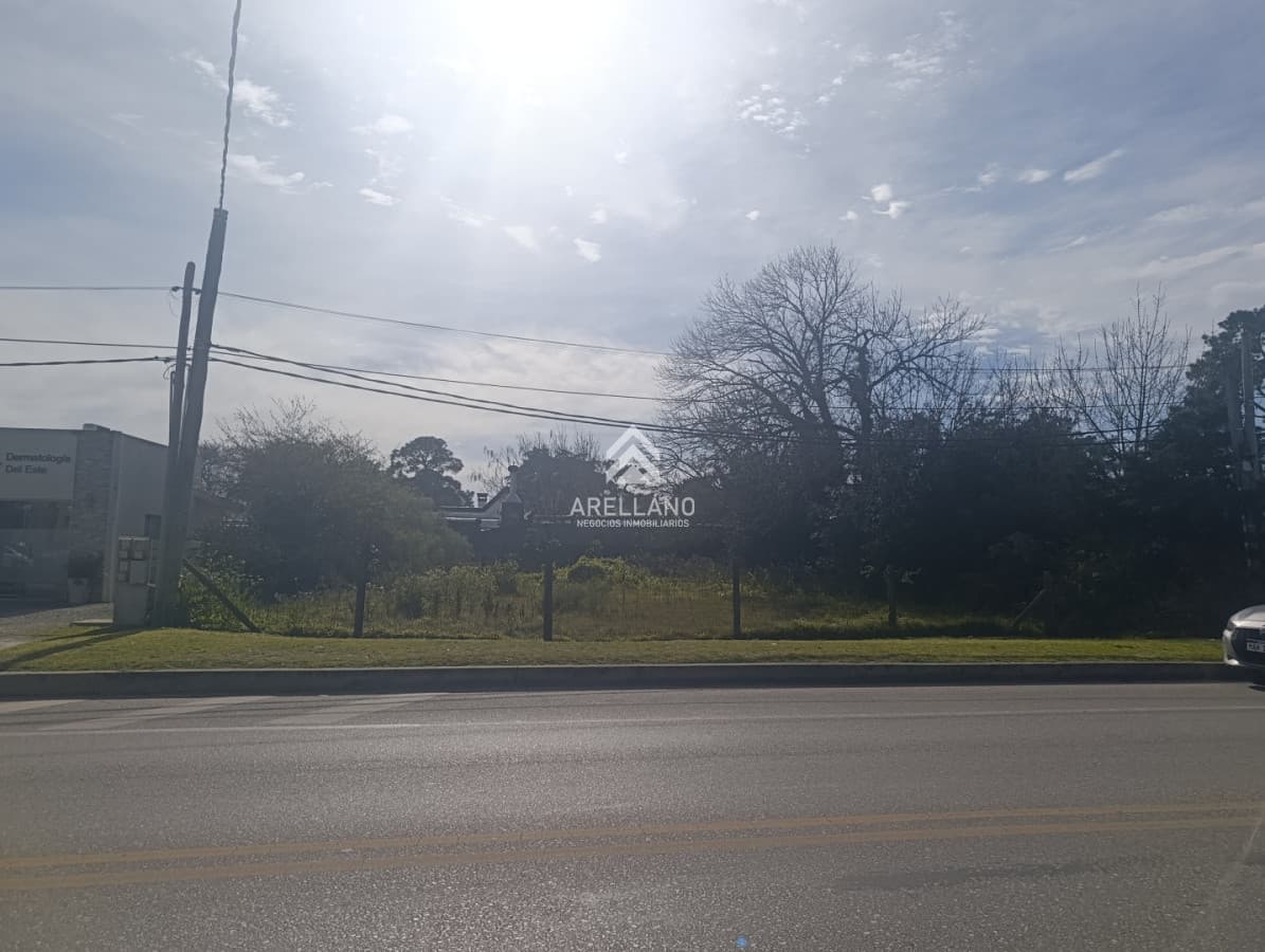 Terreno ID.6814 - Terreno en Venta Avda Córdoba - Maldonado