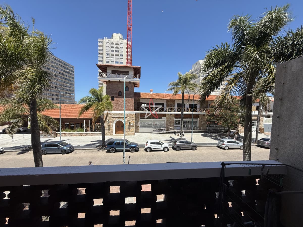 APARTAMENTO, 1 DORMITORIO Y MEDIOg , 1 BAÑO, PENINSULA , PUNTA DEL ESTE, VENTA - Bintang Propiedades