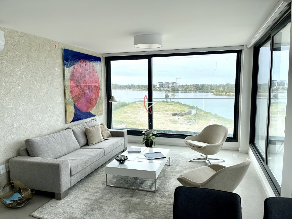 Venta, Apartamento,2 Dormitorios, 3 baños, Carrasco - Bintang Propiedades