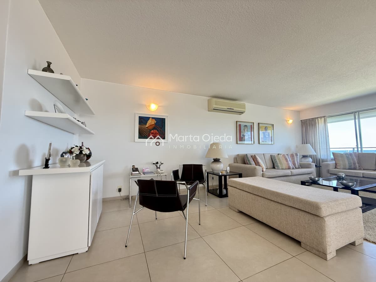 DIVINO IMPECABLE CON SERVICIOS  -