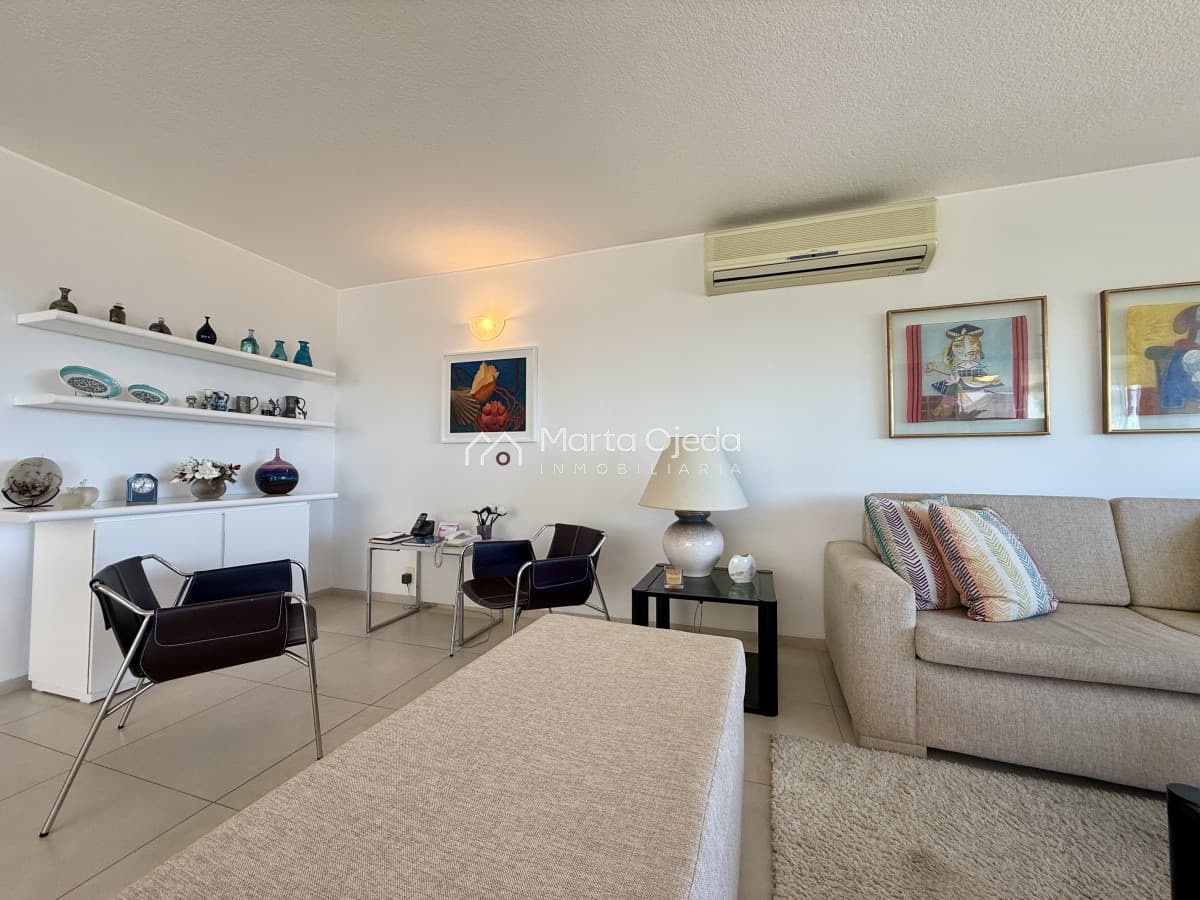 DIVINO IMPECABLE CON SERVICIOS  -