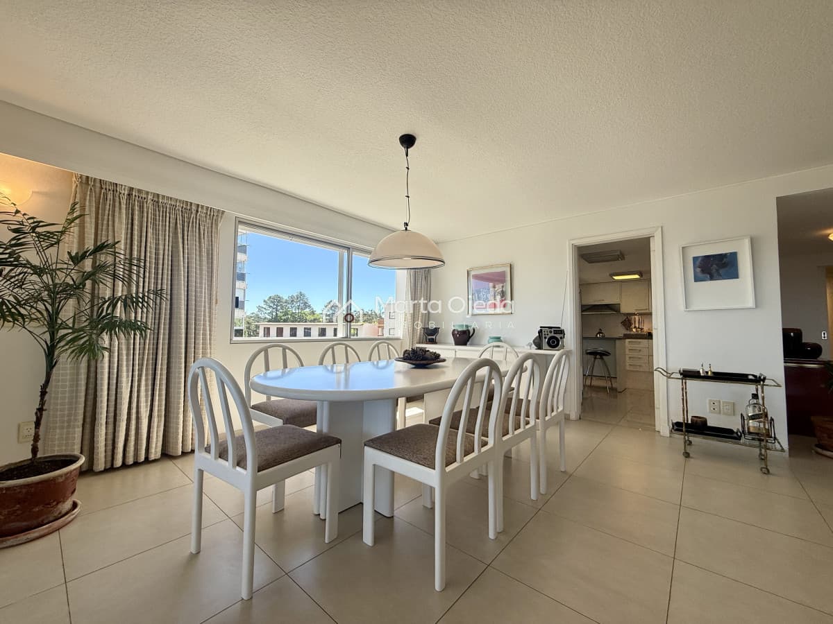 DIVINO IMPECABLE CON SERVICIOS  -