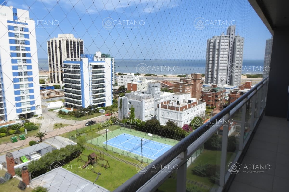 Venta apartamento 3 dormitorios. Playa brava, Punta del Este