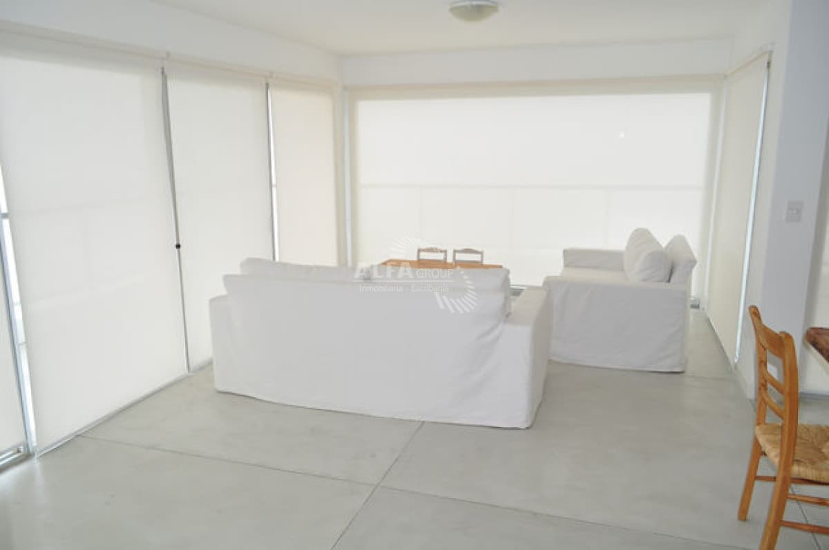 Pent house en peninsula con parrillero y vista al mar