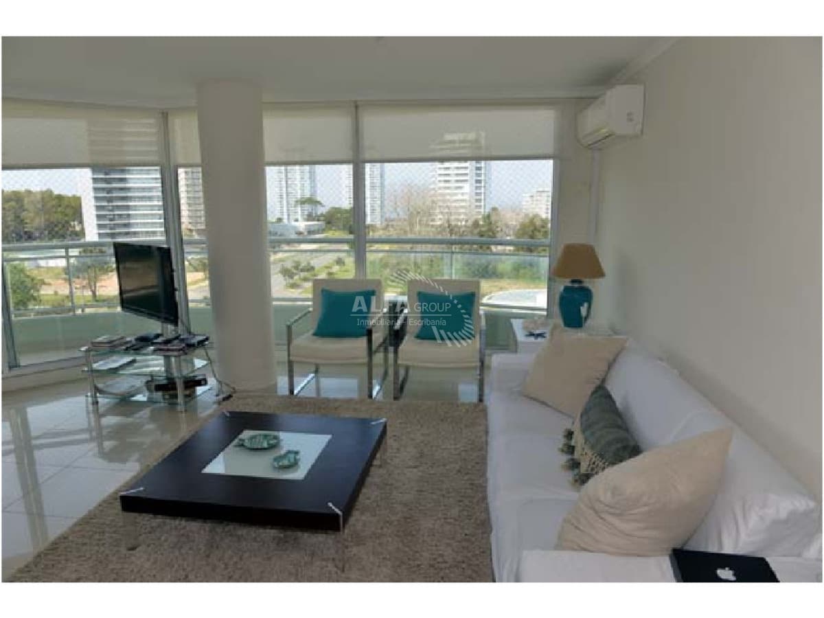 APARTAMENTO CON EXCELENTES SERVICIOS