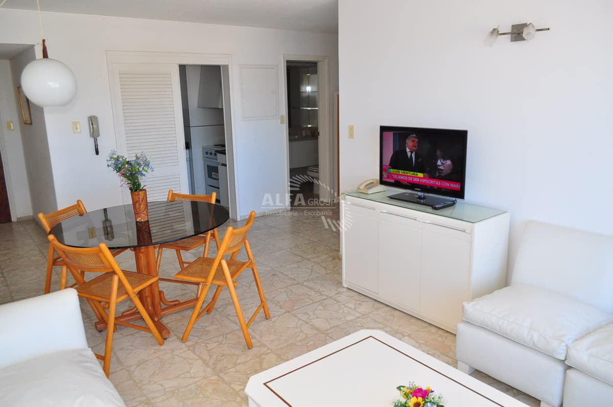 PUTA DEL ESTE VENTA AP. 1 12