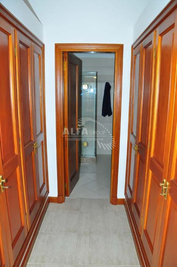 Casa en alquiler y venta en playa Mansa, Ounta del Este