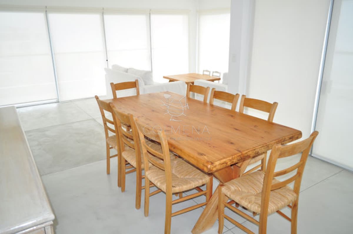 Pent house en peninsula con parrillero y vista al mar