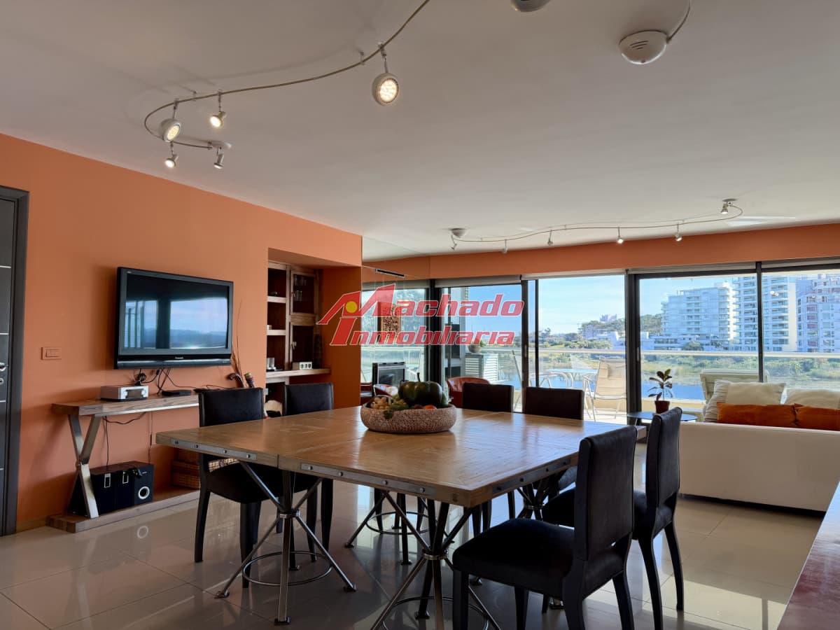 Apartamento en Terrazas de la laguna con Parillero