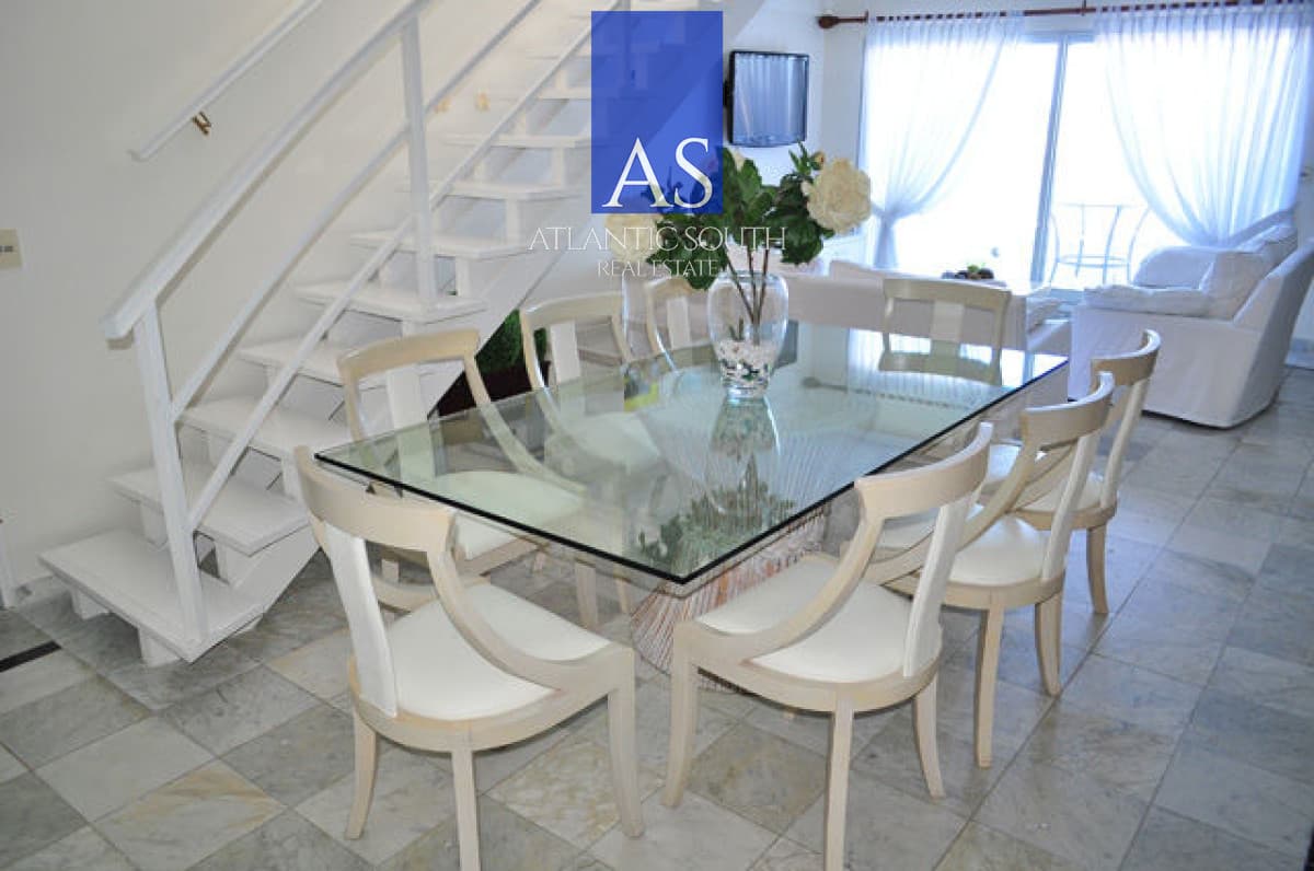 Penthouse en Playa Brava torre con Servicios