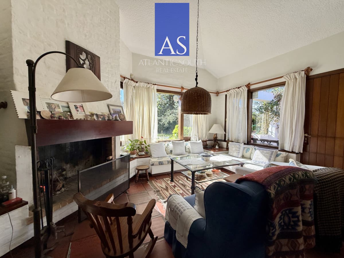 Casa de 3 dormitorios en venta construcción tradicional Punta del Este