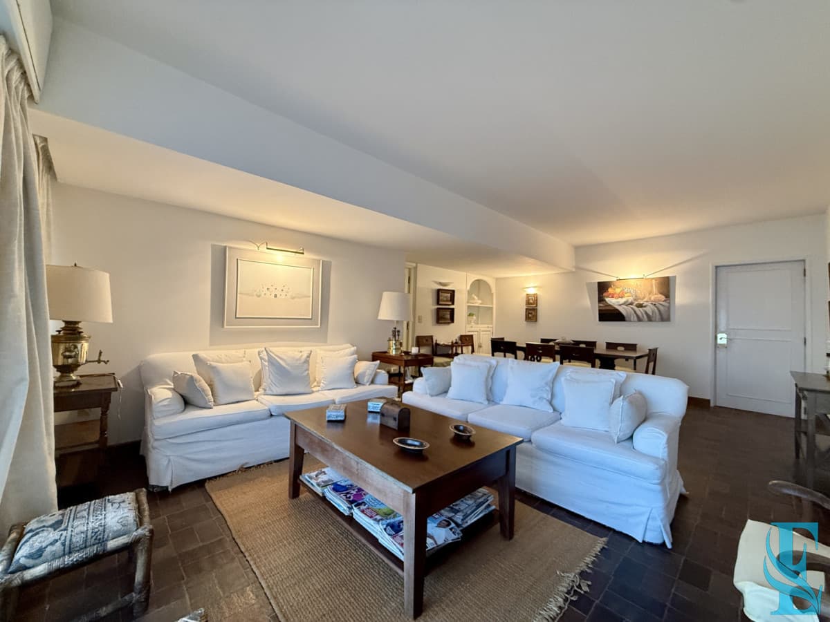 Apartamento en Peninsula, 4 dormitorios