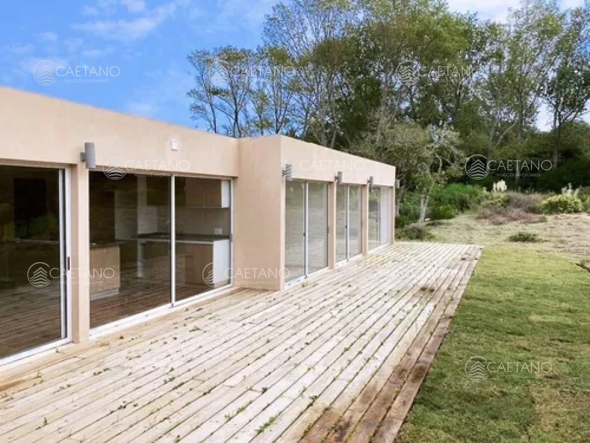 Venta casa 3 dormitorios. Verde mora, Punta ballena.