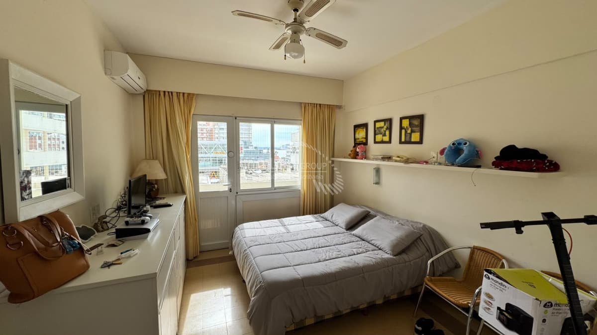 MONOAMBIENTE EN EDIFICIO PUNTA DEL ESTE