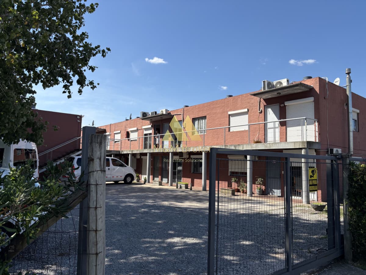 Apartamento ID.927 - Venta con Renta 2 dormitorios en Maldonado centro!!!