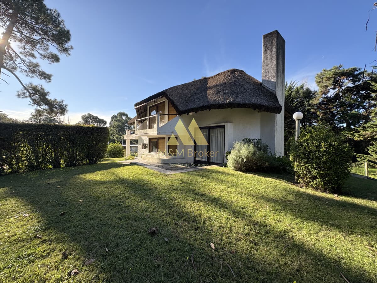 Casa ID.769 - Luminoso Quincho en Rincon del Indio!, 3 dormitorios en Playa Brava