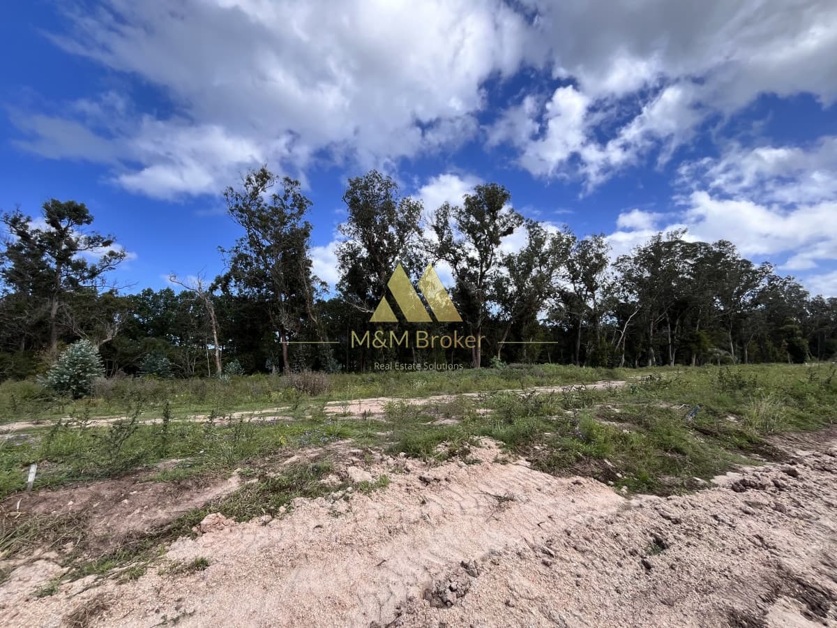 Terreno ID.409 - Venta terreno Pda 45 mansa (barrio privado)