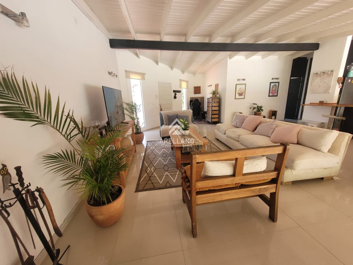 Casa ID.5516 - Venta y alquiler anual casa 3 dormitorios Punta Ballena