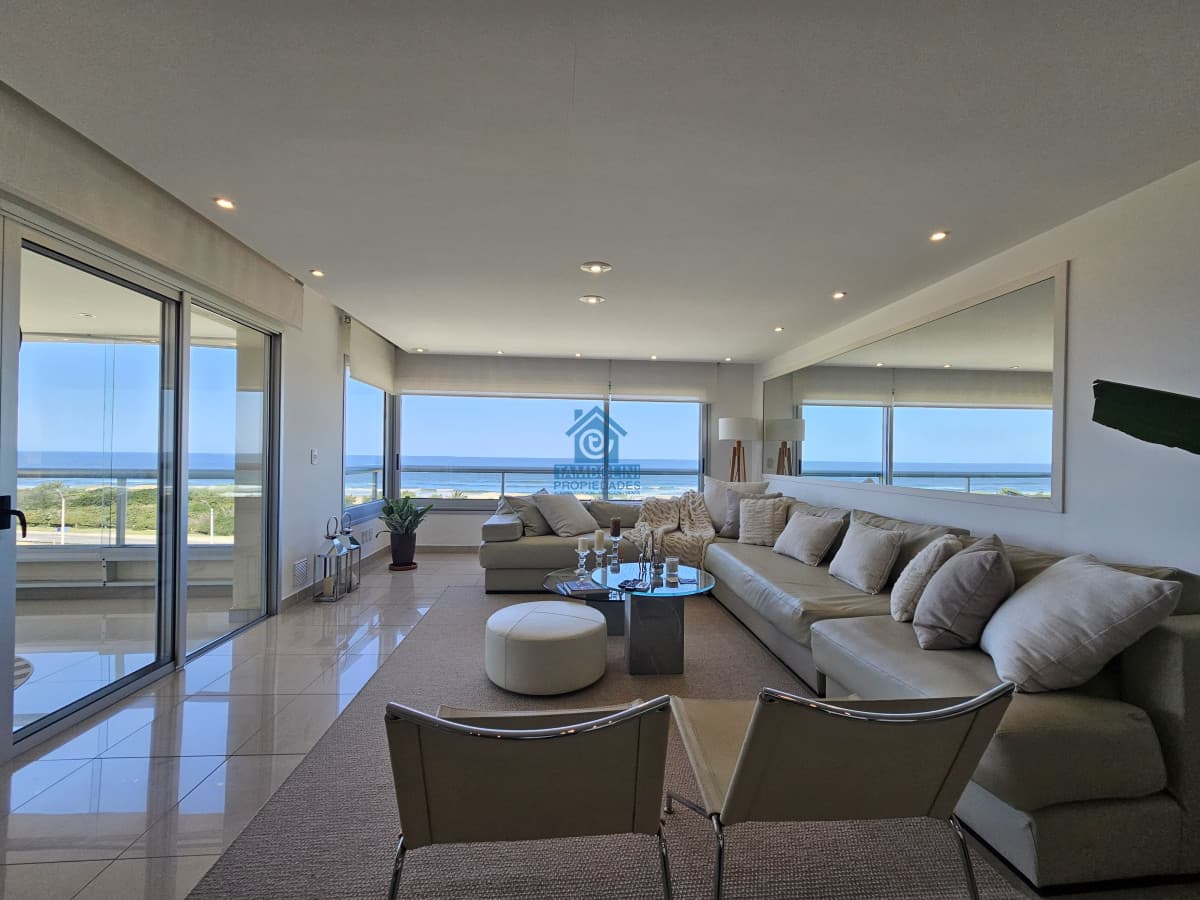 Apartamento ID.652 - Exclusividad en brava - 3 dormitorios en suite con barbacoa y jacuzzi.