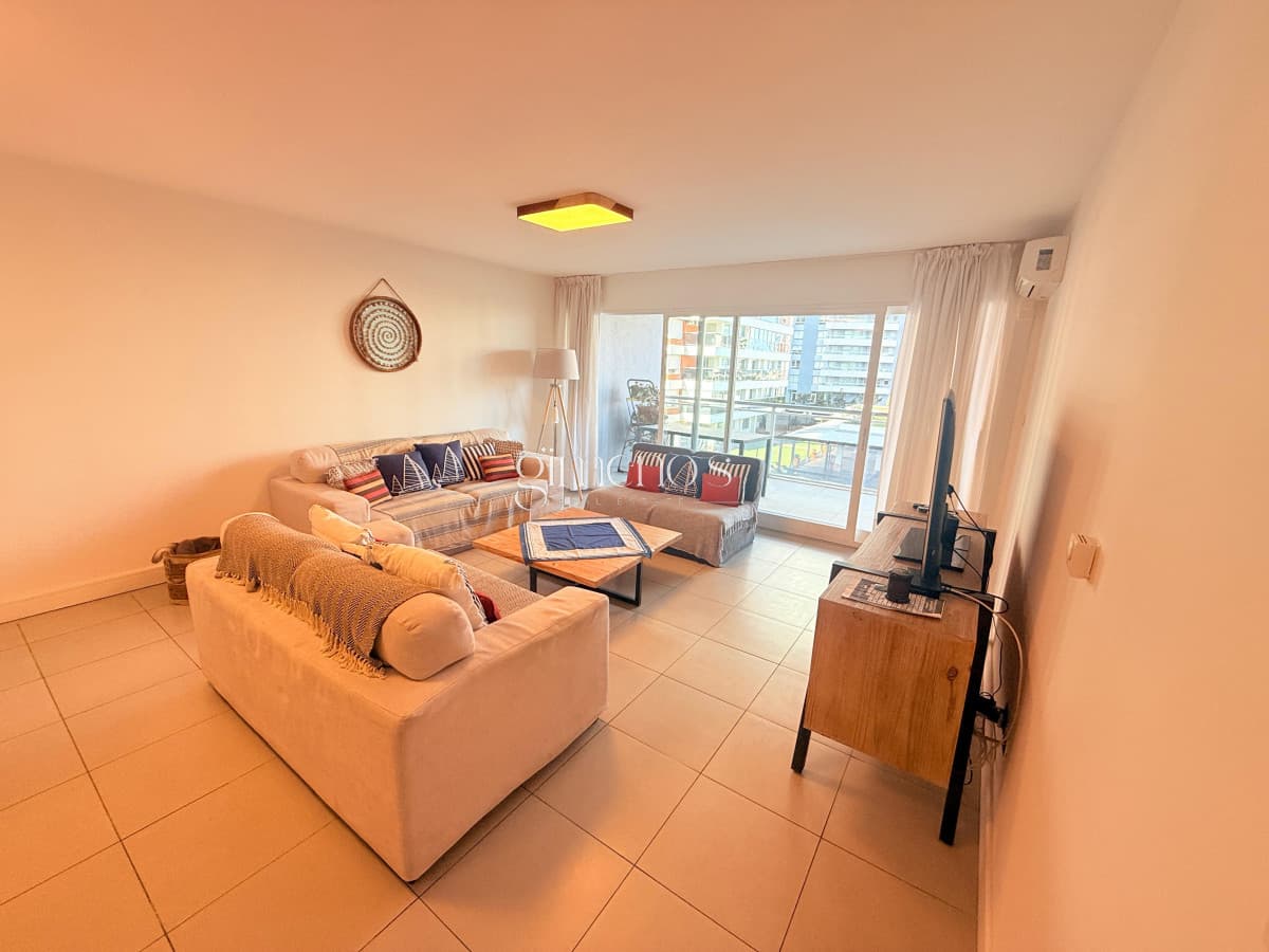 Apartamento en venta - 3 dormitorios Playa Brava