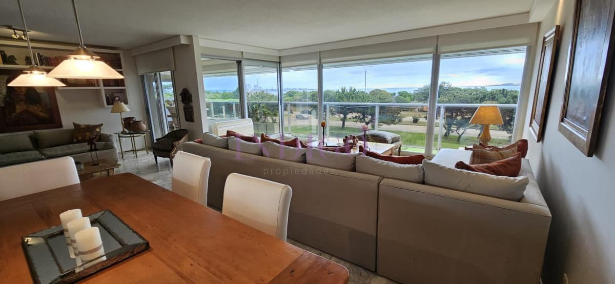 Departamento en venta y alquiler playa mansa - Indigo Propiedades