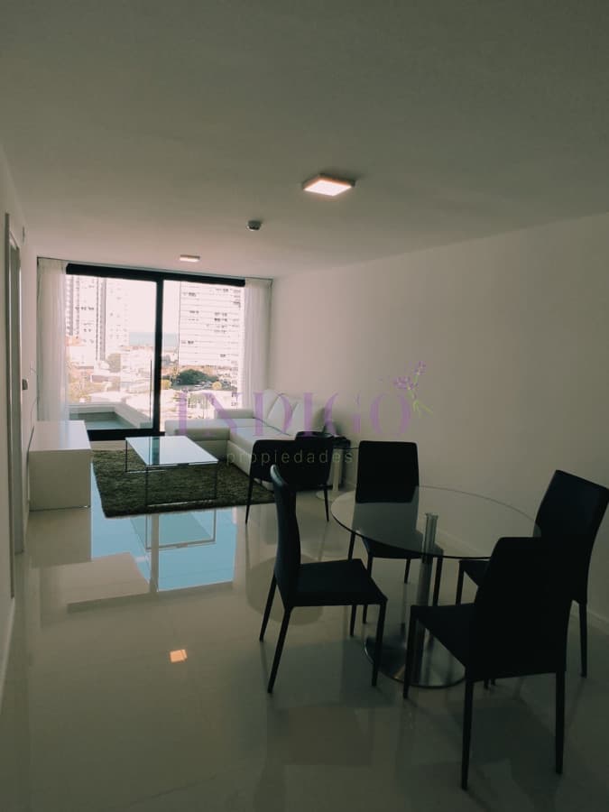 Apartamento en Artower, con buena vista, muy luminoso, 1dormitori y 1 baño - Indigo Propiedades