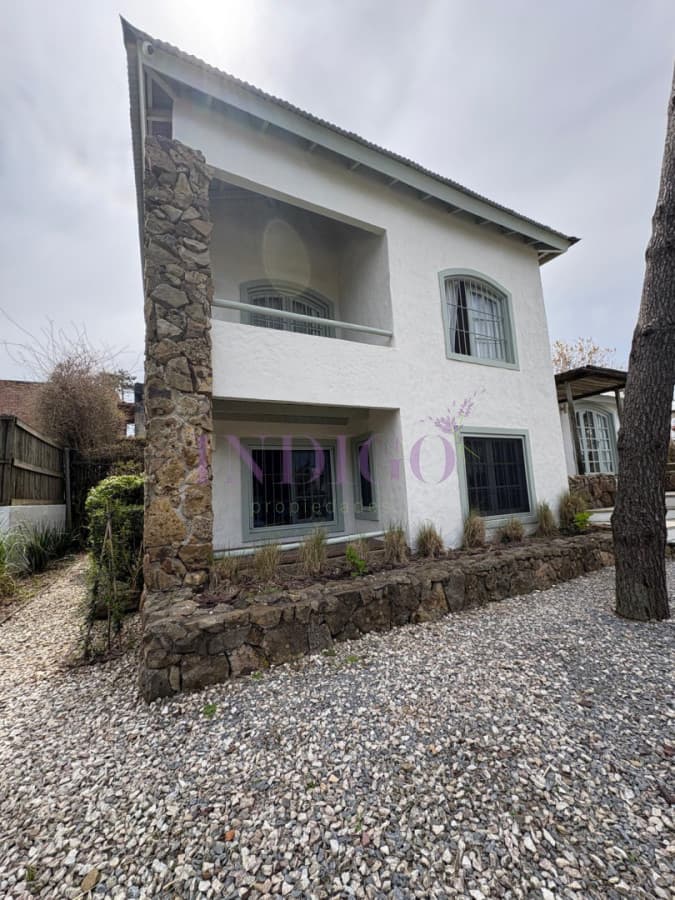 Casa en alquiler la barra, 5 Dorm piscina y parrillero - Indigo Propiedades