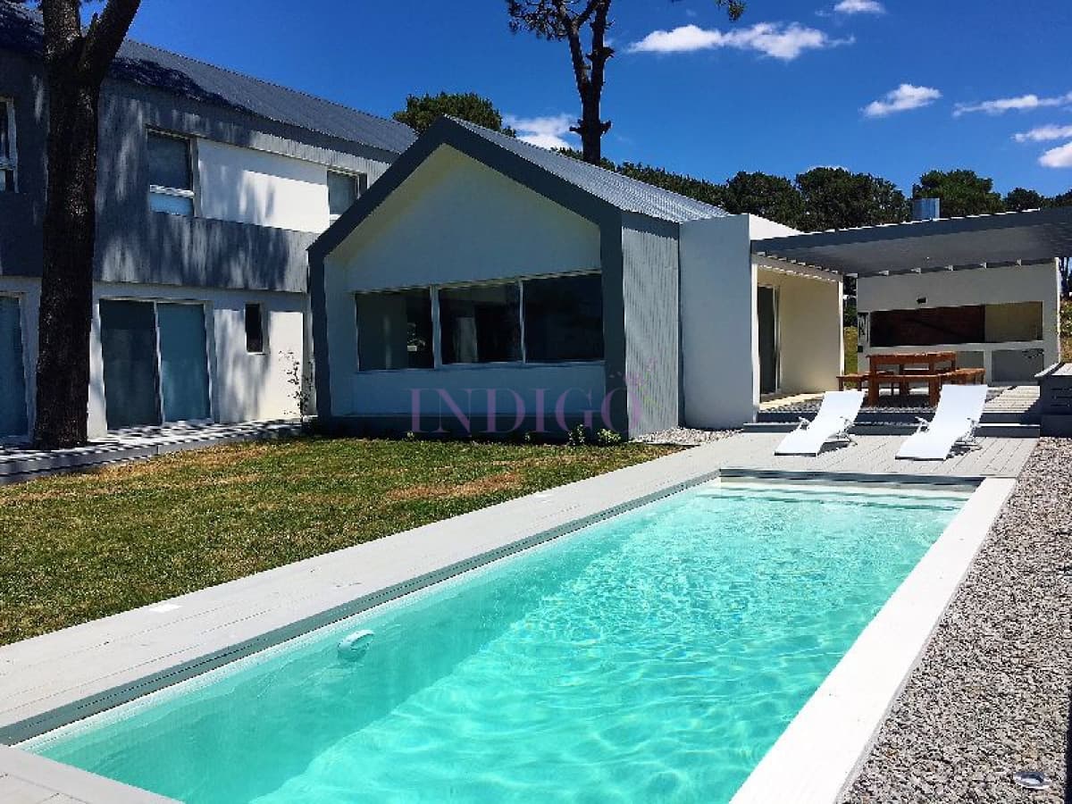 En venta y alquiler en Pinar del Faro, Jose Ignacio 5 dormitorios. - Indigo Propiedades