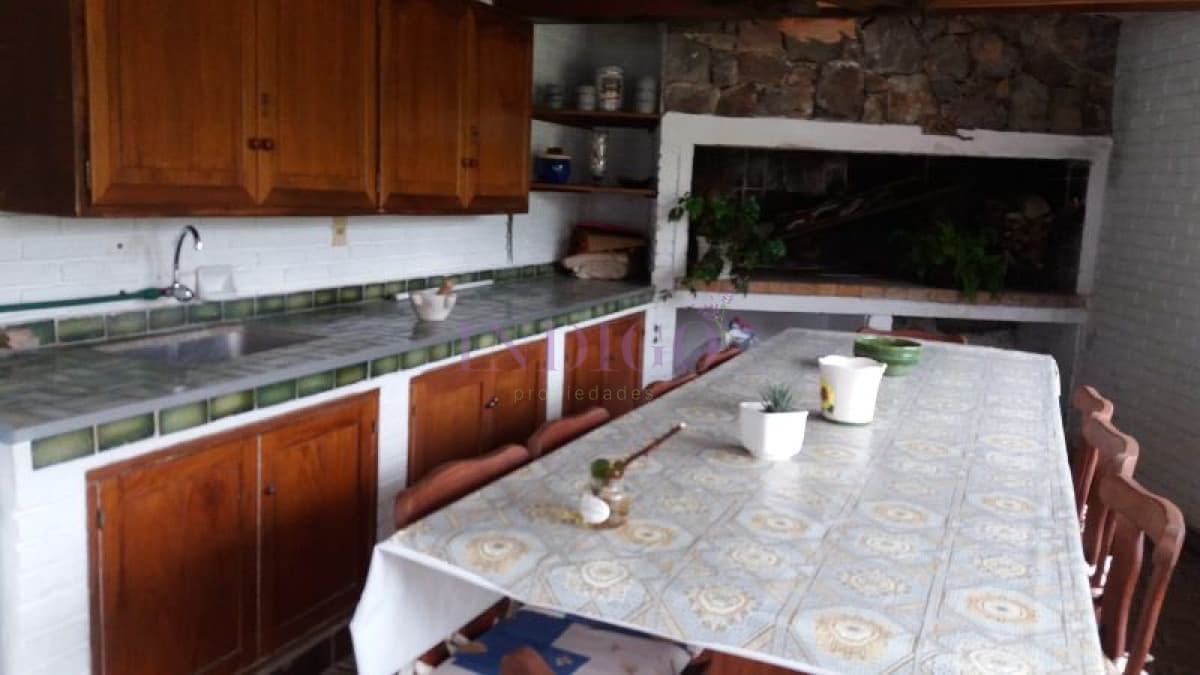 Casa en Mansa, 4 dormitorios, en venta - Indigo Propiedades