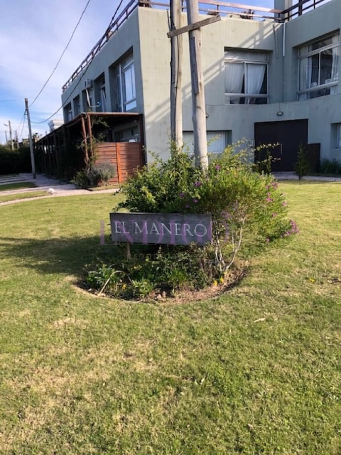 En alquiler departamento en Manantiales. - Indigo Propiedades