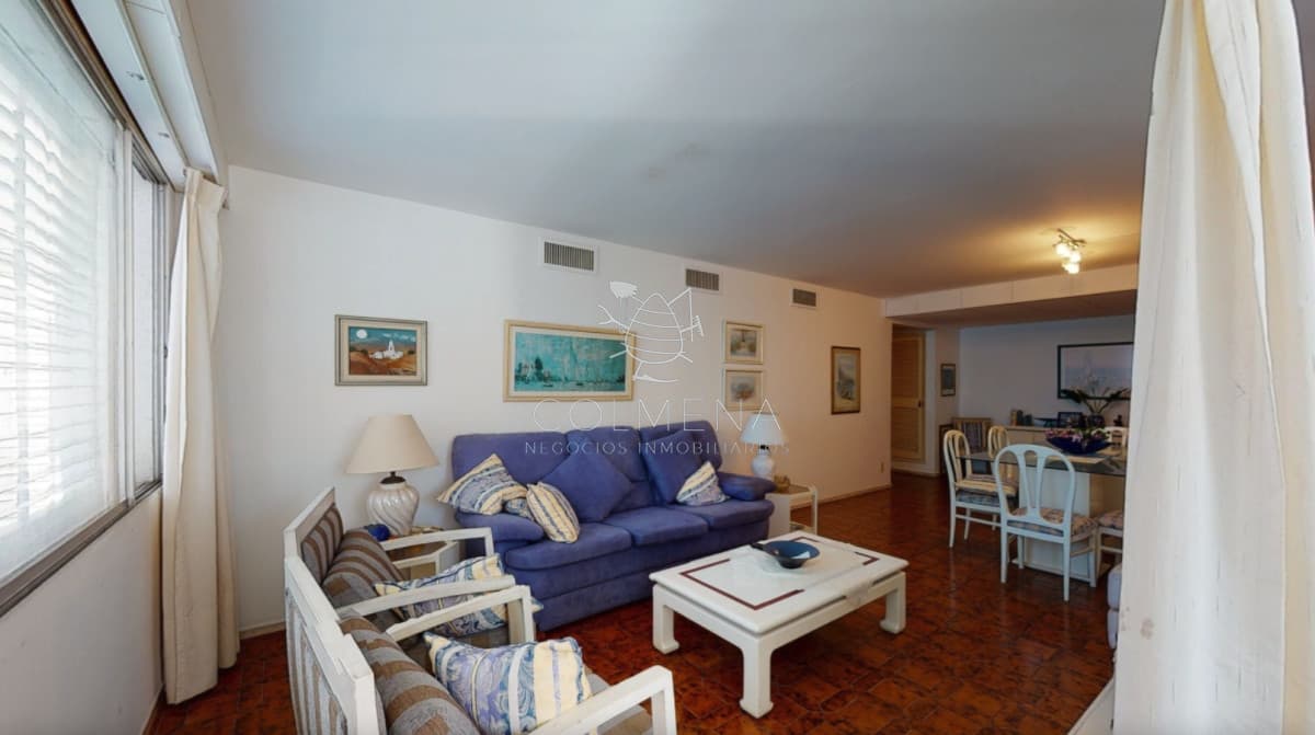 Espectacular apartamento de 2 dorms y servicio en plena península