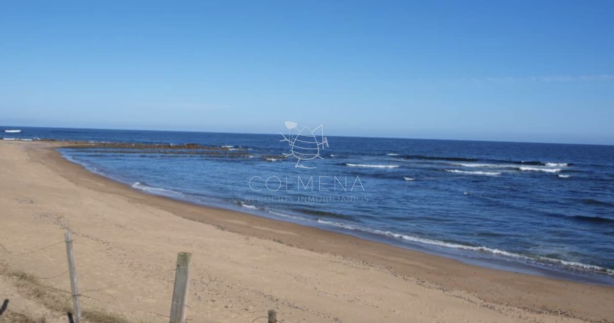 Casa en primera linea sobre el Oceano -  La Paloma - Rocha