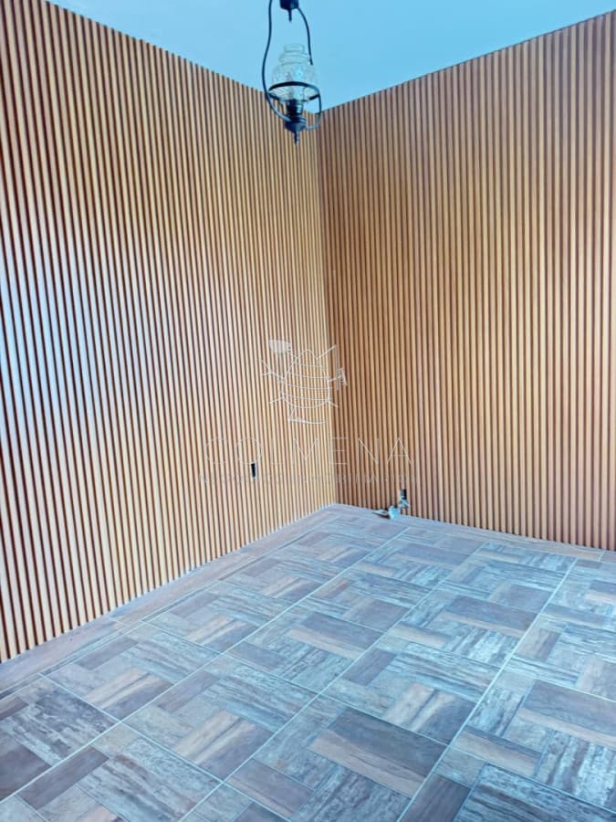 Casa en San Carlos se vende con renta muy bien ubicada cerca de avenida y centro comercial.