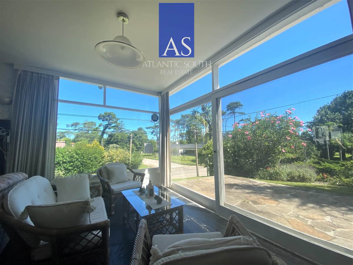 Casa de 4 dormitorios en Playa Mansa, Punta del Este