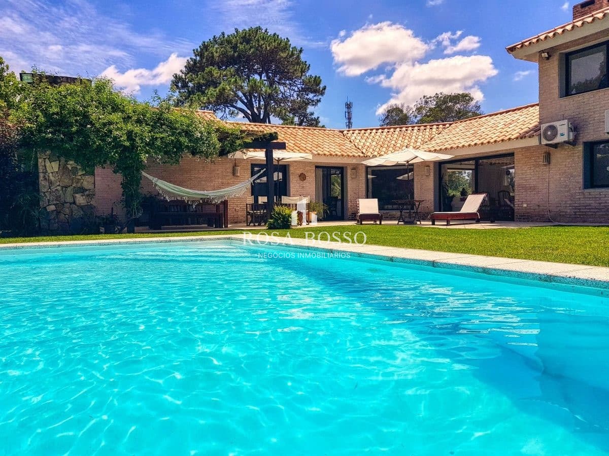 Casa Venta 4 dormitorios Brava Punta del Este