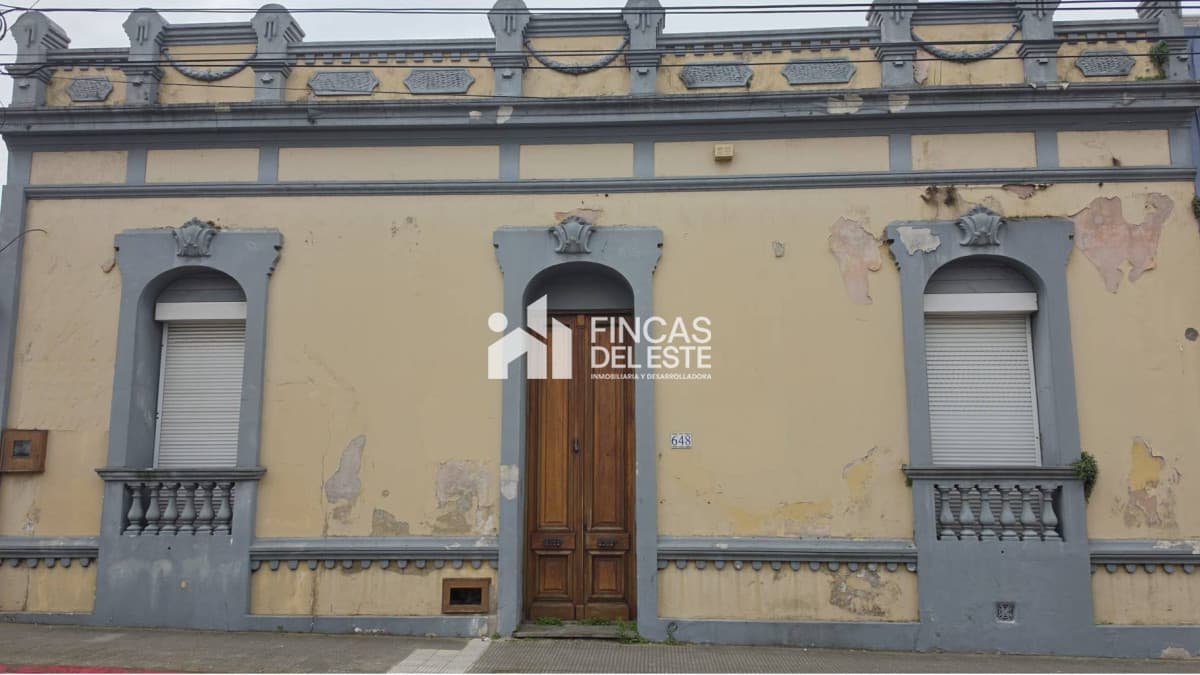 Gran Casona centro de San Carlos ideal para desarrollo
