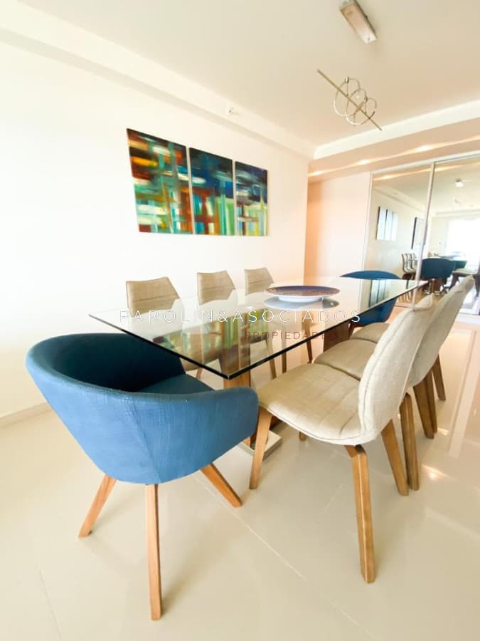 Apartamento en venta de 2 dormitorios en Look Brava Tower, Punta del Este.