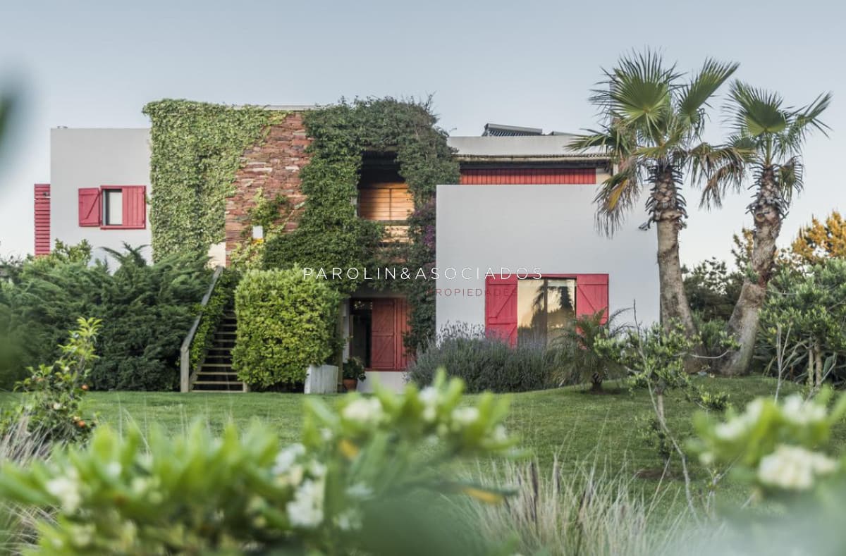 Casa en Venta de 4 Dormitorios en Village del Faro, José Ignacio