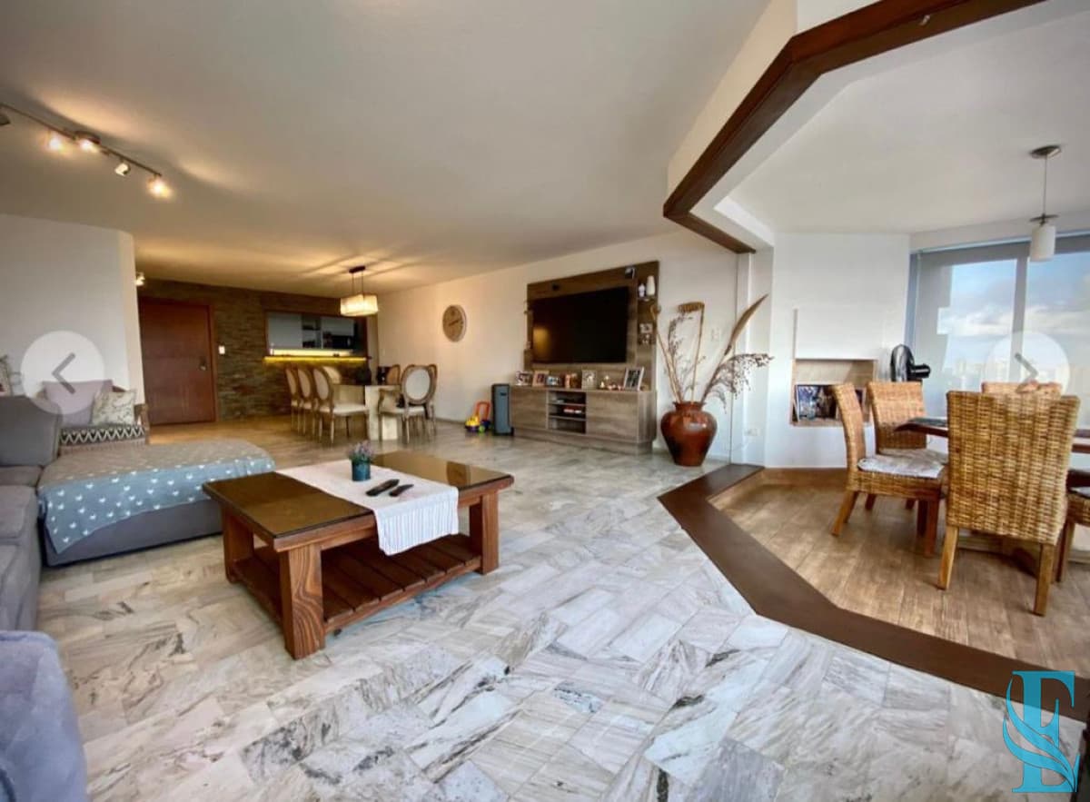 Departamento en Venta de 3 Dormitorios + dependencia en Roosevelt Center, Punta del Este