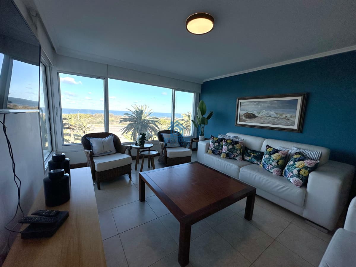 Apartamento ID.1328 - OPORTUNIDAD  de 4 Suites en Playa Brava, Punta del Este.