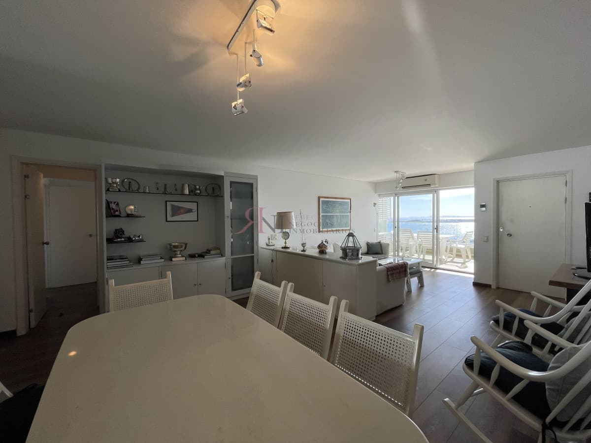 Excelente vista al Puerto									(ref.#1327)