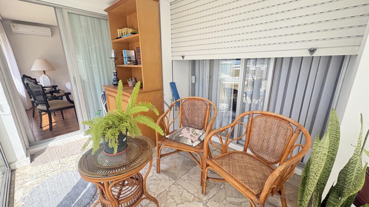 Amplio con gran terraza									(ref.#4511)
