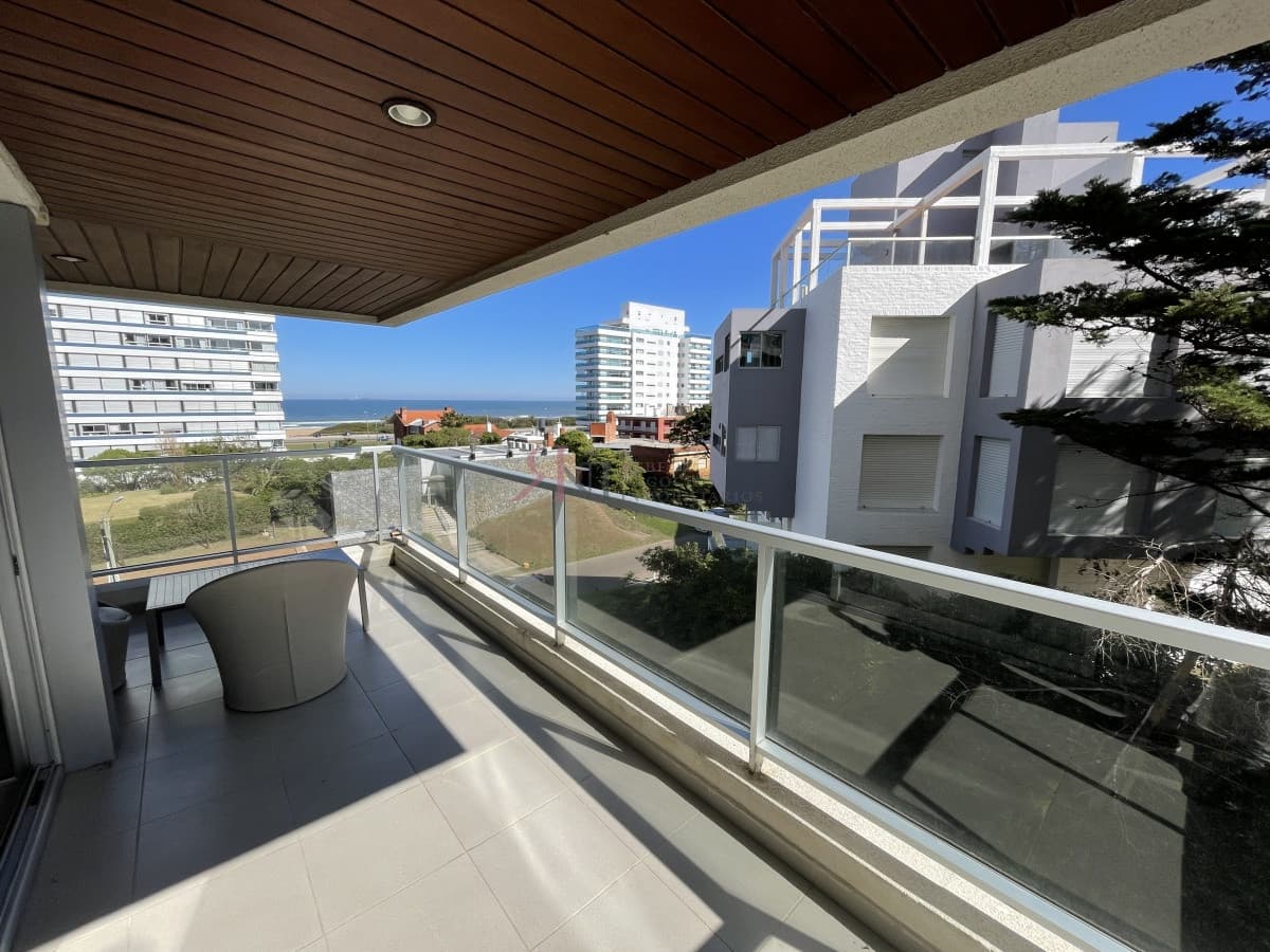 Playa Brava, Servicio de Playa, piscina climatizada									(ref.#112014)